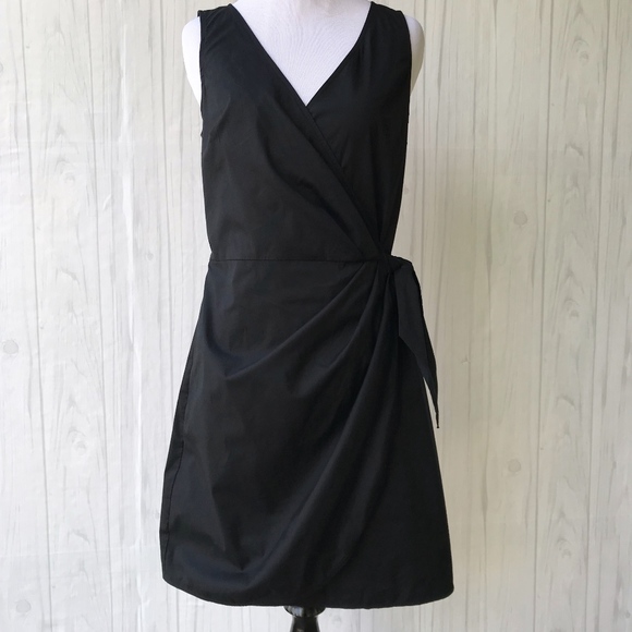 LOFT Dresses & Skirts - LOFT Black Wrap Dress - Size 6 Petite